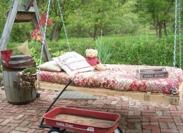 Качели-кровать из поддонов Качели-кровать из поддонов
