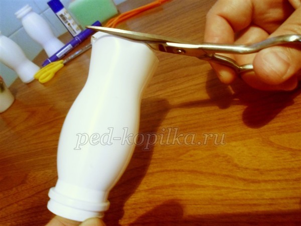 Лилии из пластиковых бутылок: мастер-класс