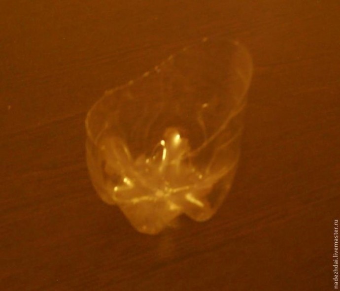 Маленькое кресло-игольница