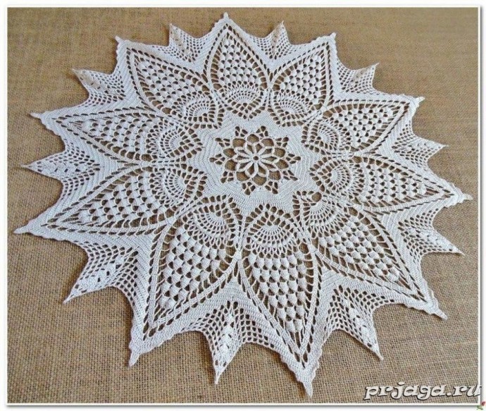 Вяжем красивые салфетки