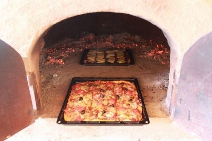Помпейская печь из кирпича для пиццы и хлеба