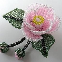 Очаровательные цветочки из бисера