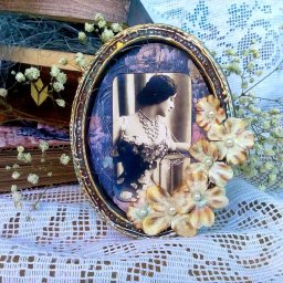 Фоторамка из пластиковой крышки