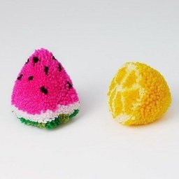 Фруктовые помпончики
