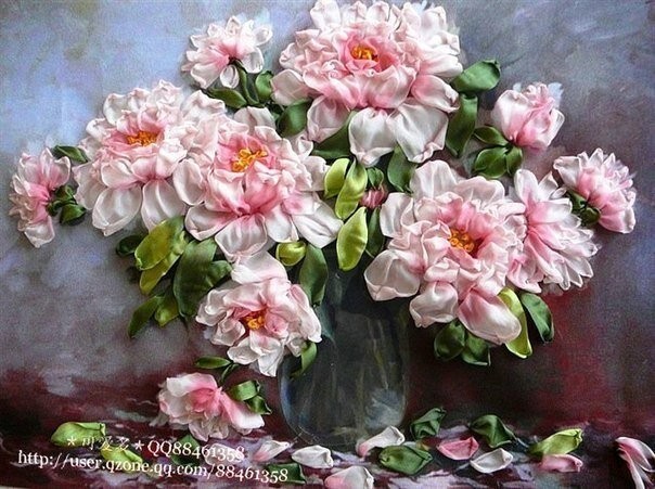 ​Вышивка лентами восхитительных розочек: идеи, которые побуждают к творчеству