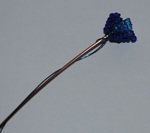 Голубые васильки из бисера Голубые васильки из бисера