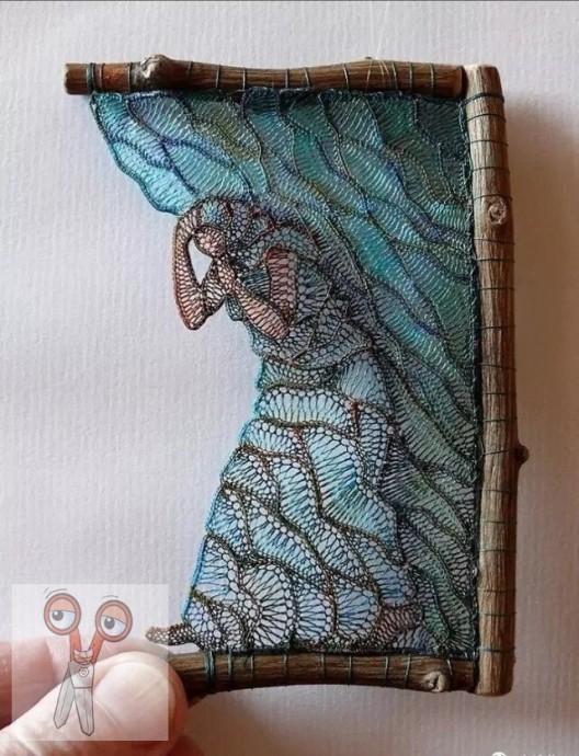 ​Полупрозрачные картины из пряжи