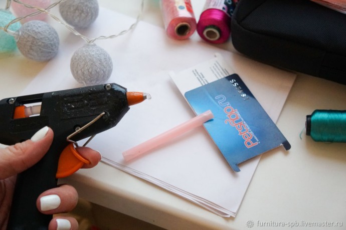 Делаем кисточку из ниток