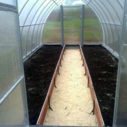 ​Отапливаемая теплица