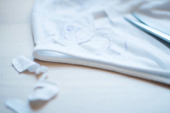 Ажурная майка сногсшибательной красоты из обычной футболки