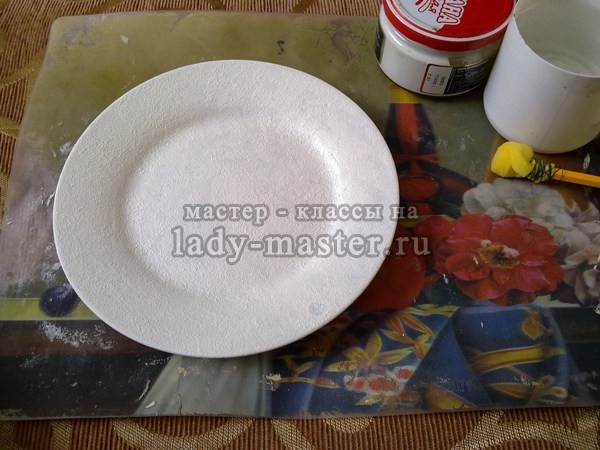 ​Декупаж тарелки в стиле "шебби-шик"