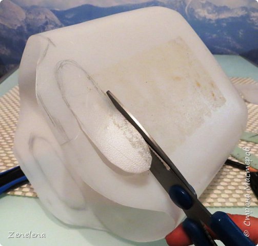 Как сделать из обычной канистры очаровательную  корзинку