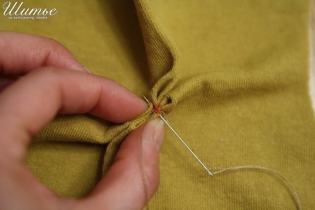 Платье с буфами для девочки из футболки Платье с буфами для девочки из футболки