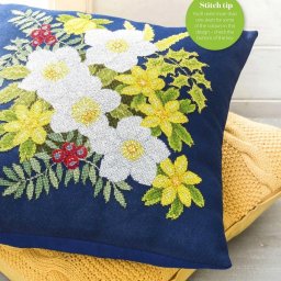 ​Летняя цветочная вышивка подушки