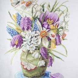 Вышивание прекрасной цветочной картины