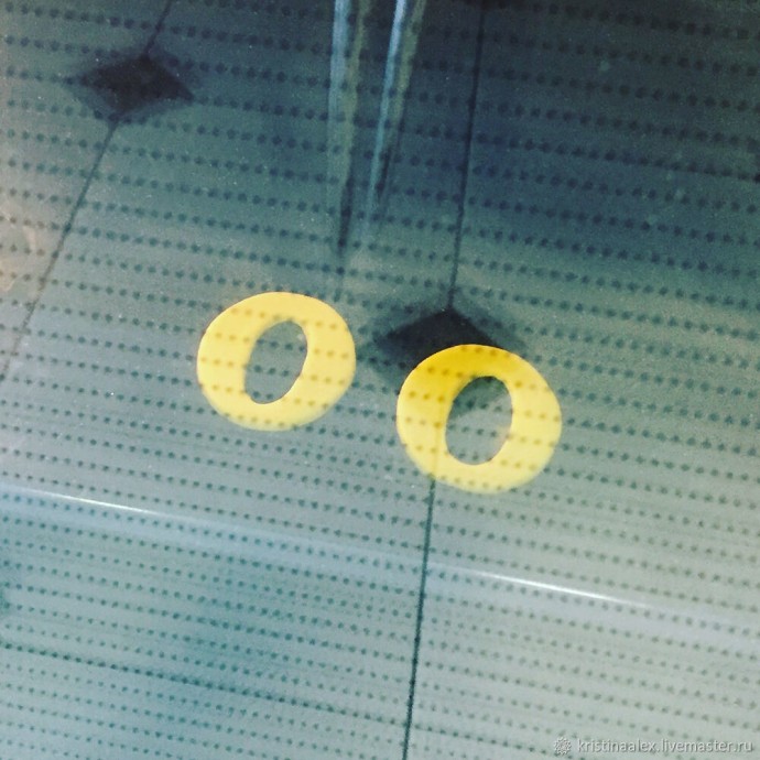 Буква "О" из бисера