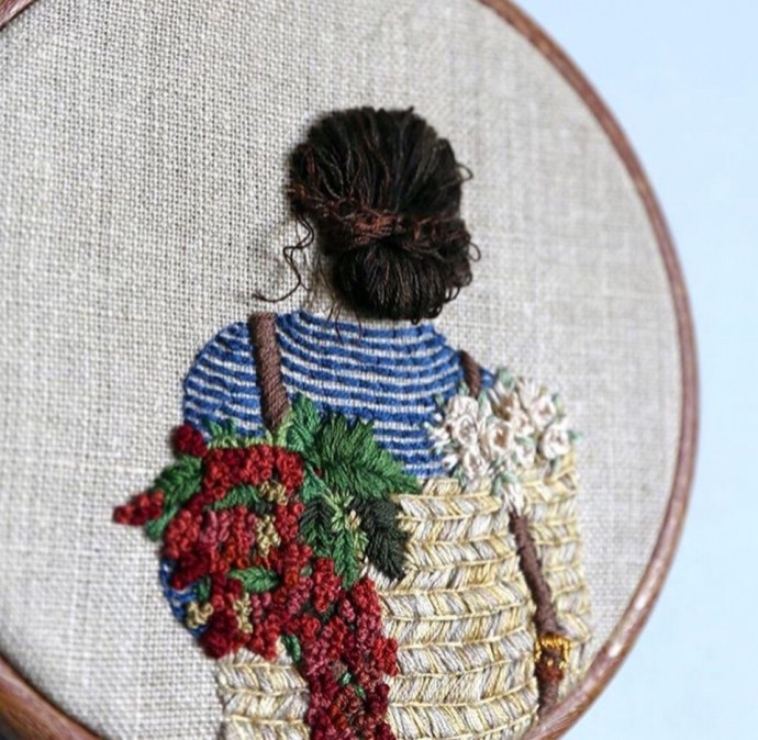 Идеи нежной вышивки: вид со спины