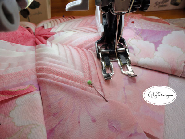 Интересная салфетка из лоскутков