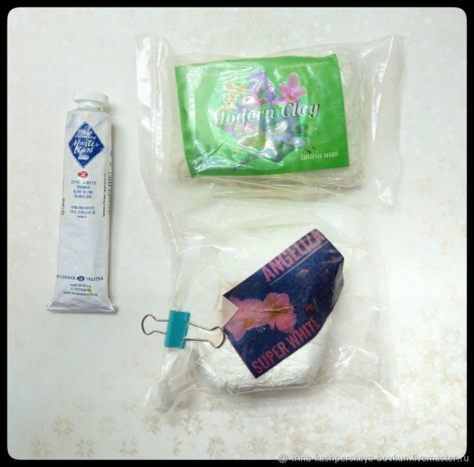 Цветы ландыша из полимерной глины