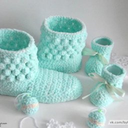 Вяжем уютные домашние сапожки