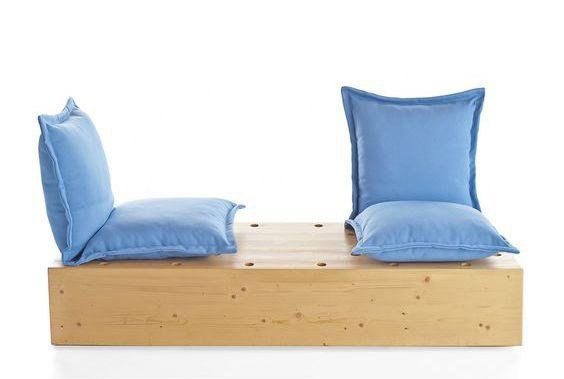 Интересная идея мебели для дачи