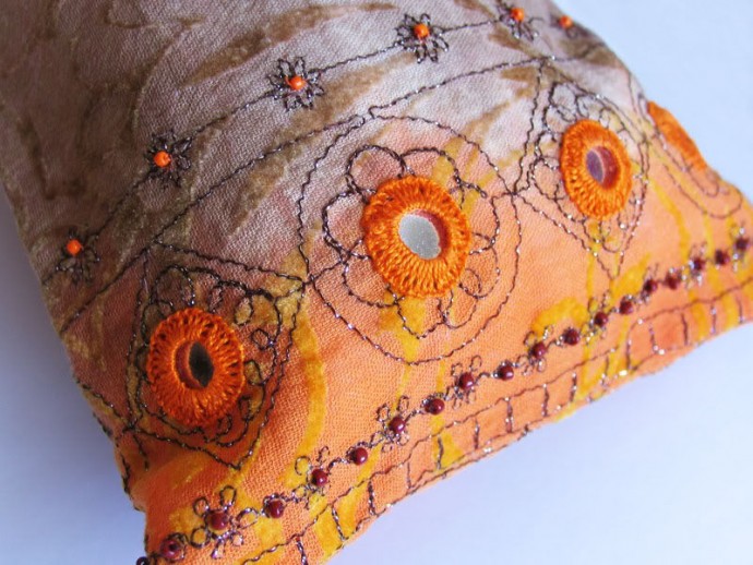 Классическая индийская вышивка шиша: магия зеркал