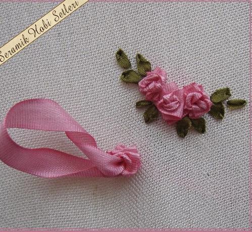 Мини-мастер-класс по вышивке объёмных розочек лентами