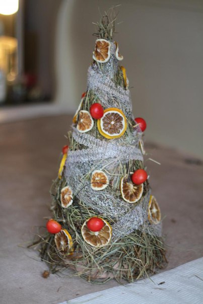 Оригинальная новогодняя елочка