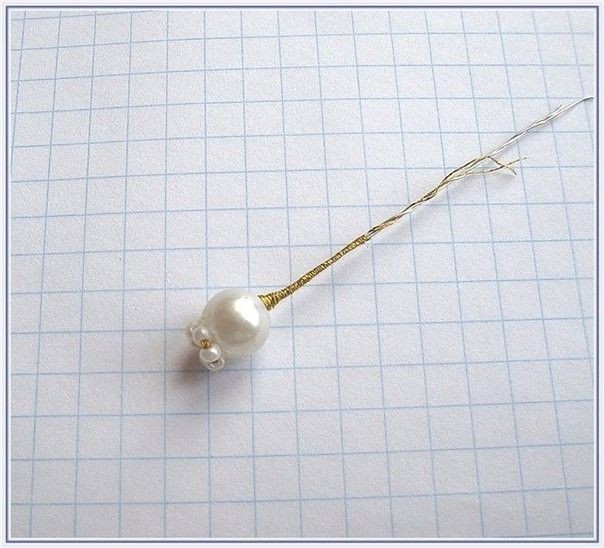 Пасхальная композиция из бисера