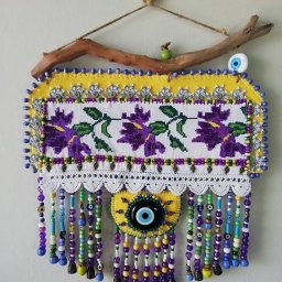 Оригинальные декоративные работы на обычных деревянных палочках