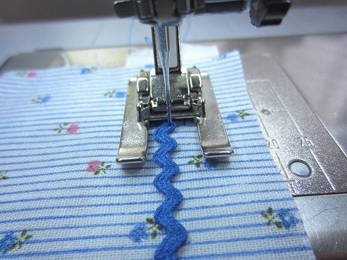 Лента-вьюнок для оформления изделий