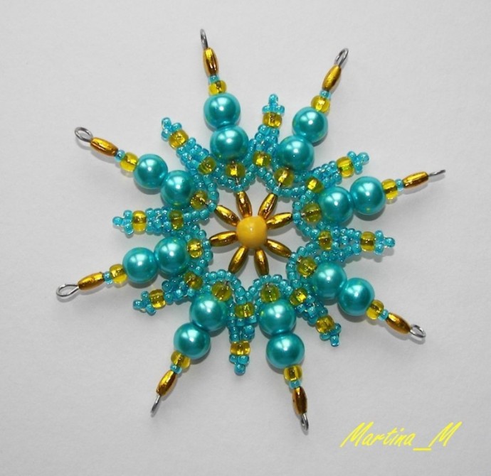 Восхитительные снежинки из бусинок