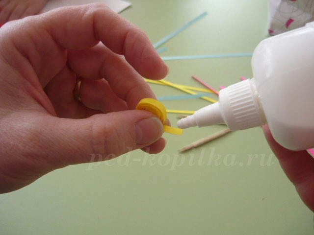 Цветы в технике квиллинга