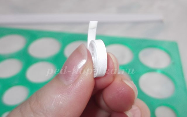 Ландыши в технике квиллинг: мастер-класс