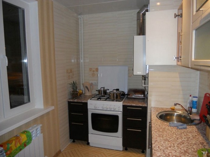 Продуманный дизайн очень маленькой кухни