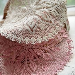 Салфеточки как украшение стола