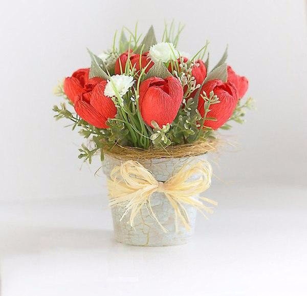 Букет цветов для праздничного стола