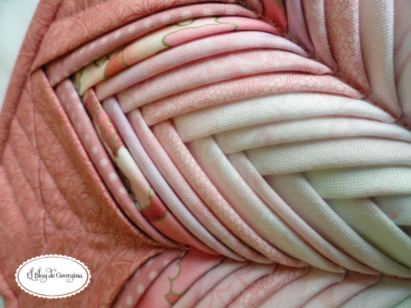 Интересная салфетка из лоскутков