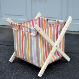 Корзина для белья или для рукоделия