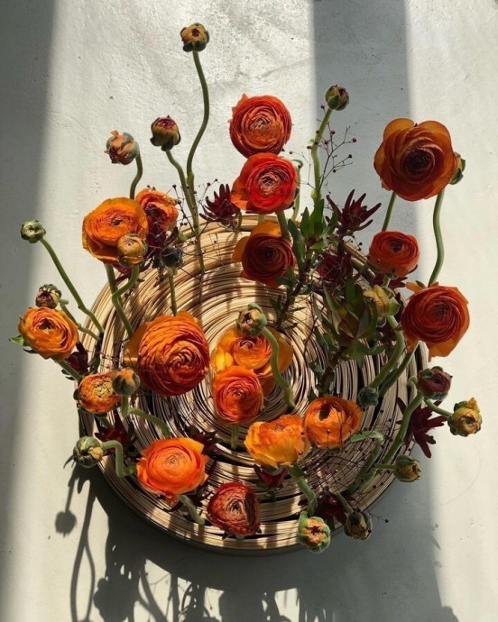 Великолепные букеты и цветочные композиции