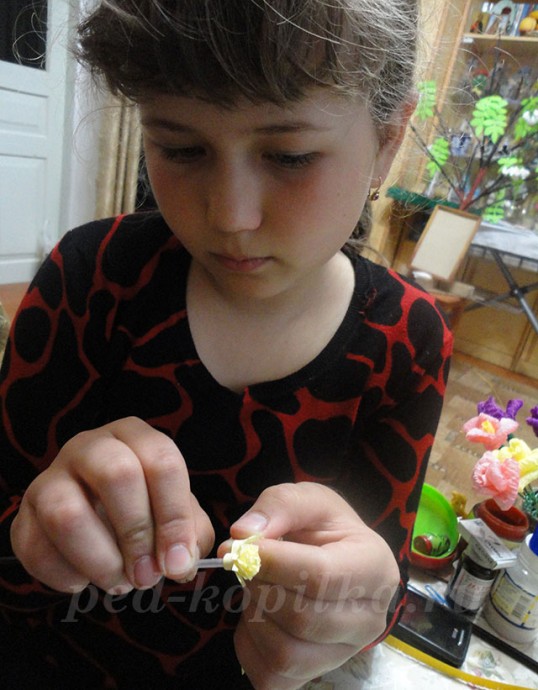 Весенние цветы: квиллинг