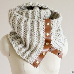 Шарф-снуд с отделкой эко-кожей и кнопками: мастер-класс