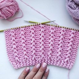 Красивый и простой рельефный узор спицами