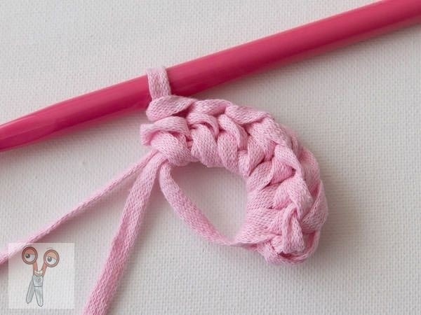 Милая корзинка из трикотажной пряжи