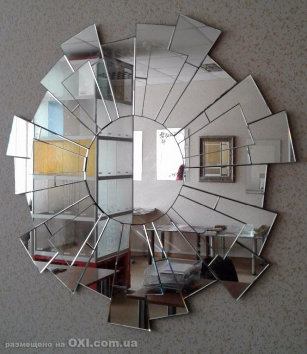 ​Инсталляции из зеркал в интерьере