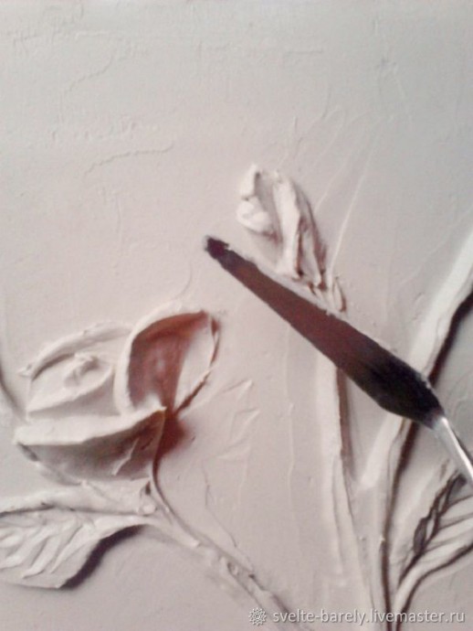 Веточка розы из шпатлевки Веточка розы из шпатлевки