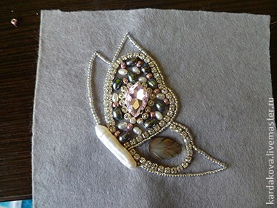 Мастер-класс: вышитая брошь "Лунная бабочка"