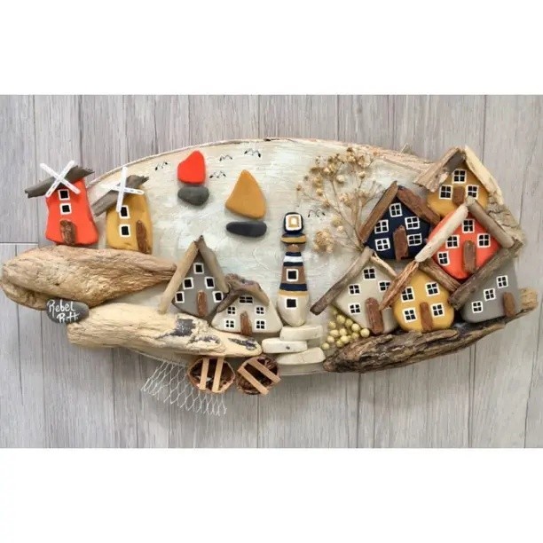 ​Домики из коряг