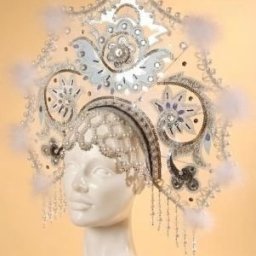 Нарядный кокошник для тематической вечеринки