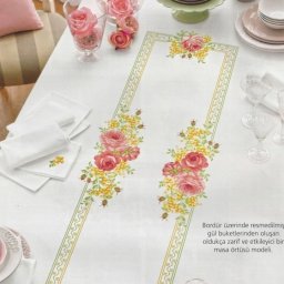 Вышиваем красивую скатерть